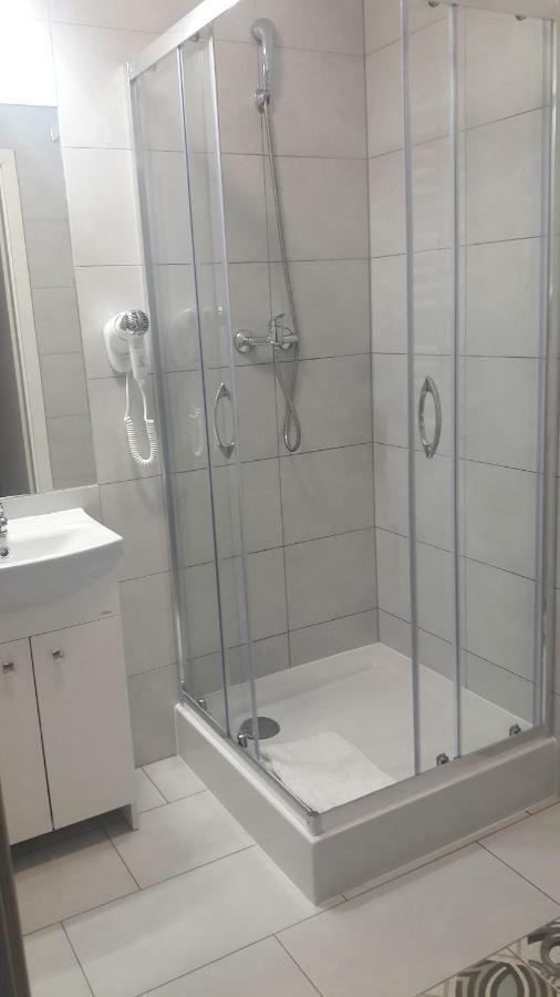 Zyczliwa Centrum Konferencyjno-Sportowe Wrocław Extérieur photo